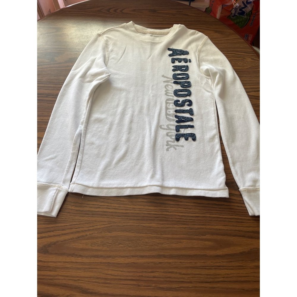 Aeropostale Nineteen Eighty Seven white long sleeved crew neck shirt size Medium